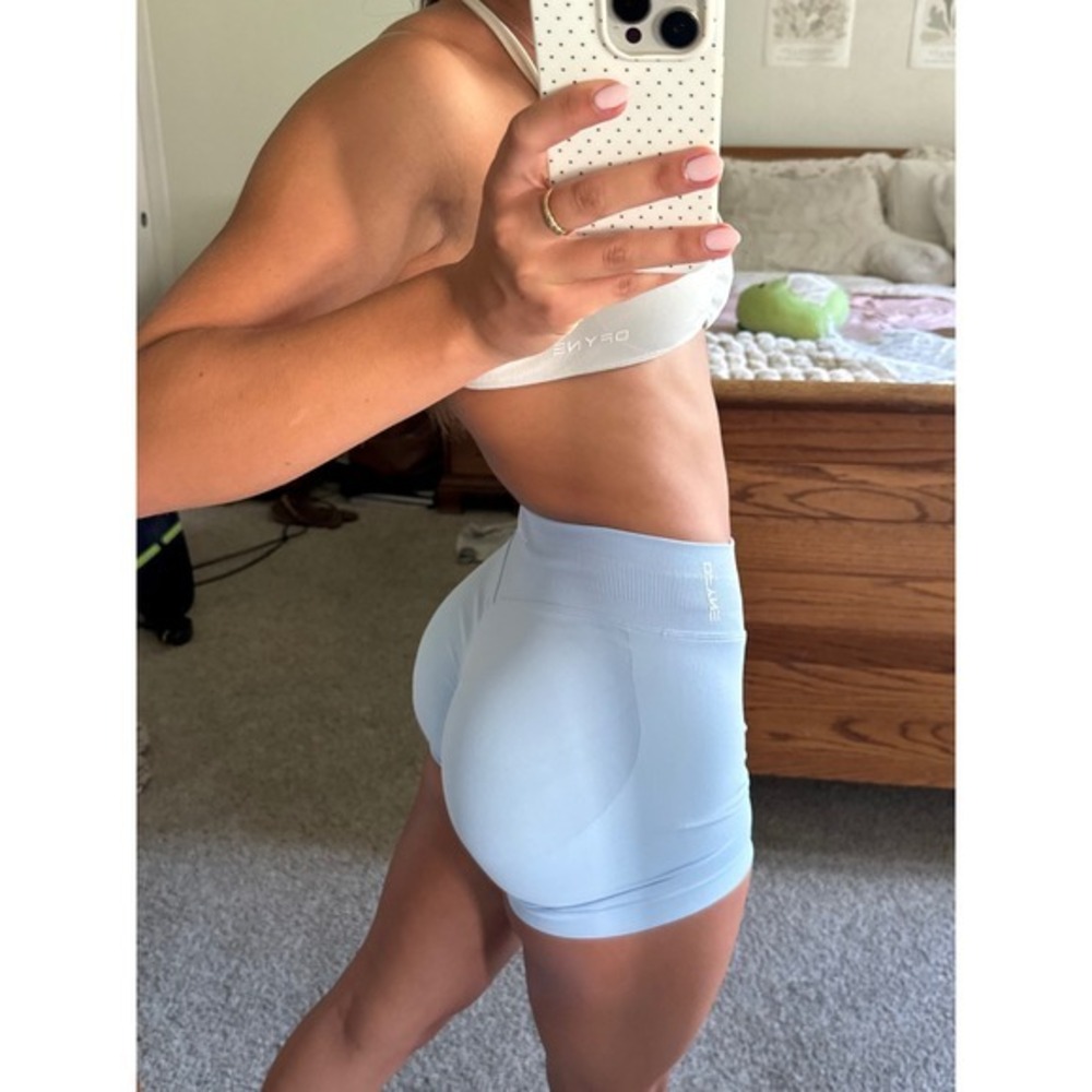 Dfyne impact shorts 4.5" ice blue small